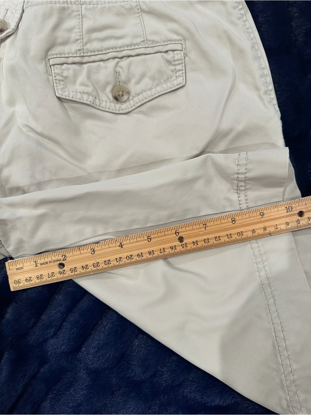 Eddie Bauer Vashon Fit Beige Women’s Shorts 10” inseam - size 8 - Picture 5 of 5